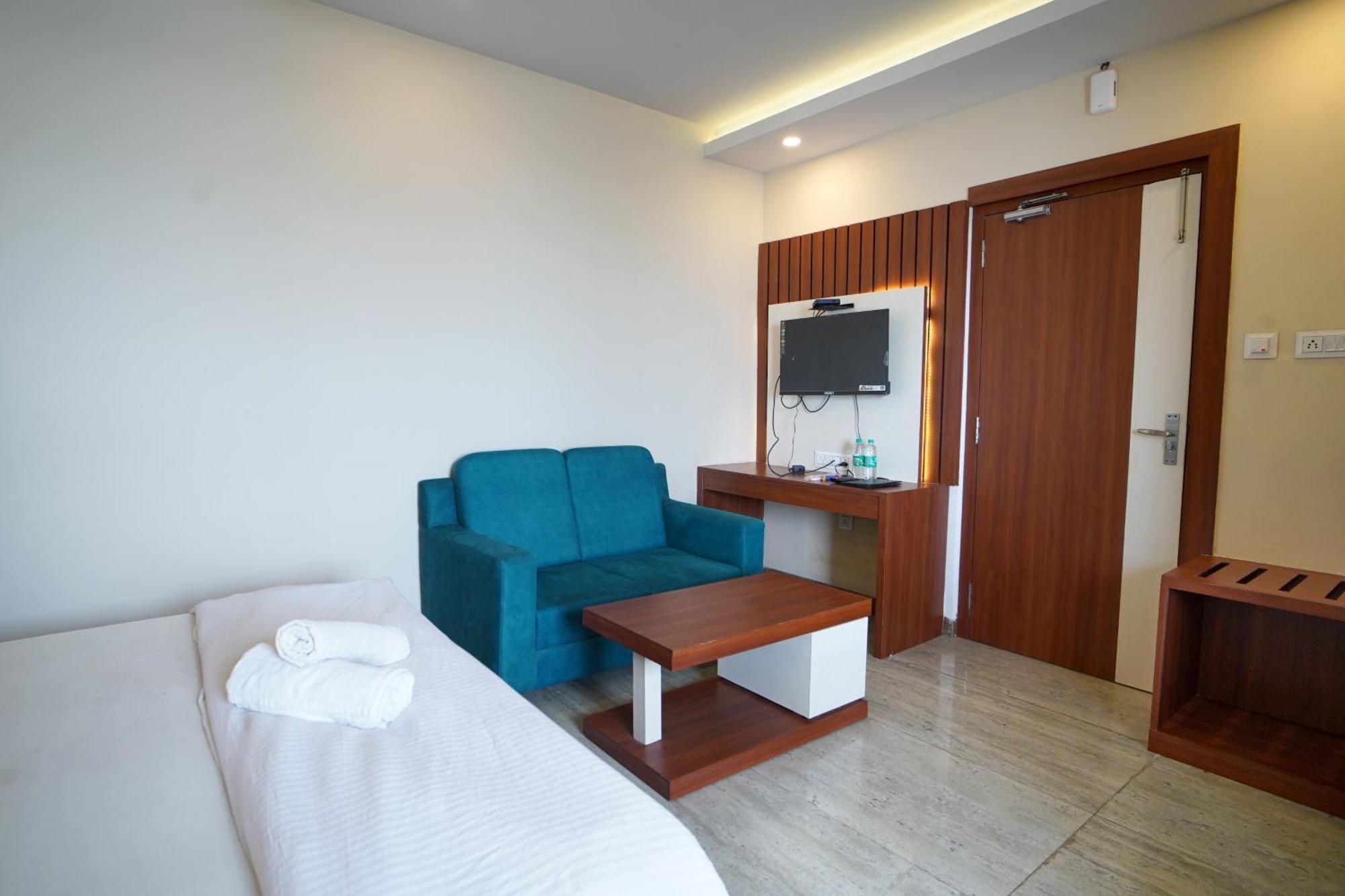 Royal Sea View !! Beach Front With Free Wifi !! Digha  Exteriör bild