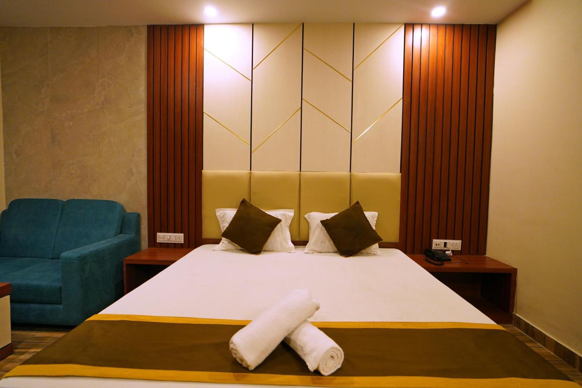 Royal Sea View !! Beach Front With Free Wifi !! Digha  Exteriör bild