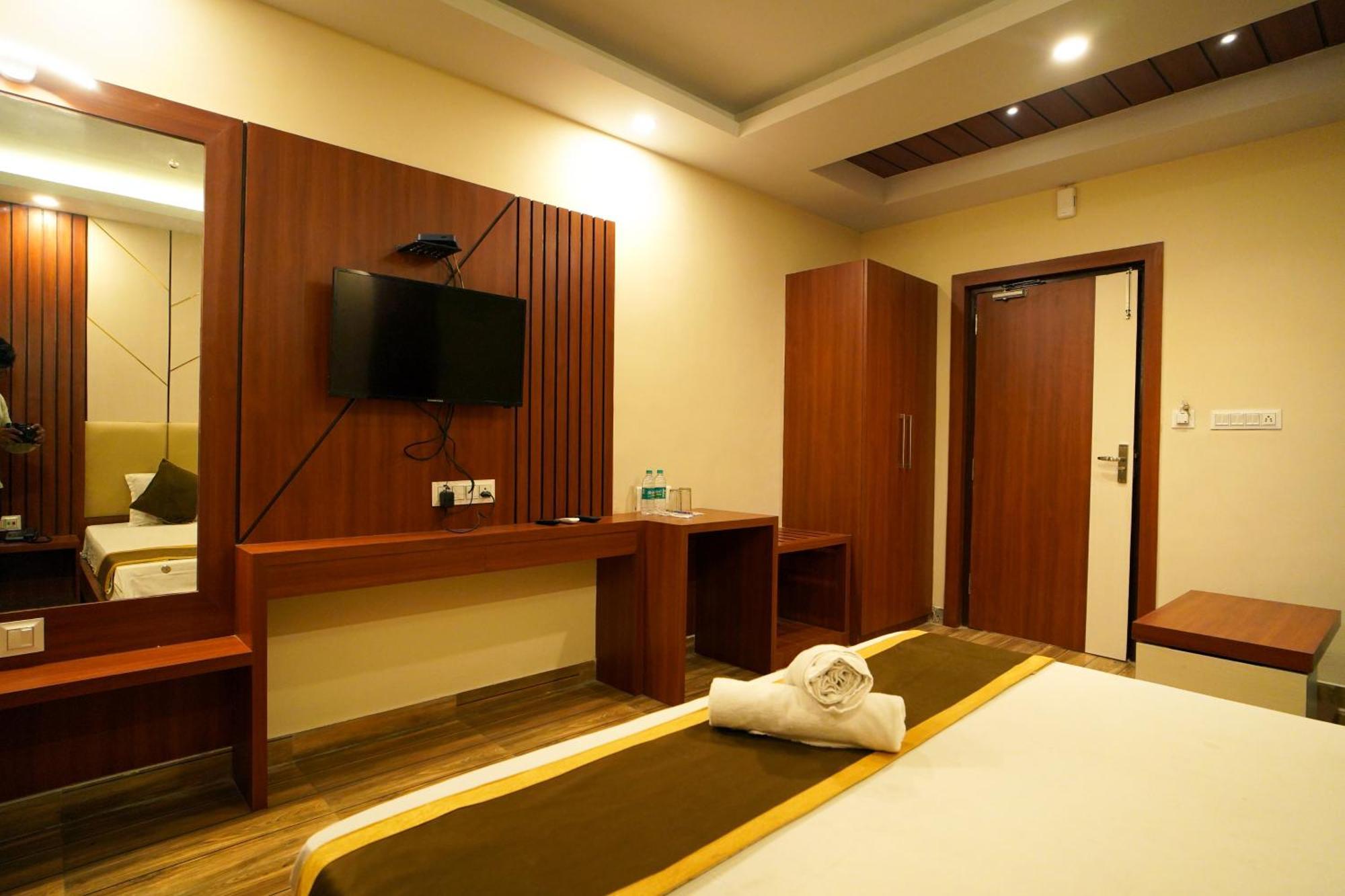 Royal Sea View !! Beach Front With Free Wifi !! Digha  Exteriör bild